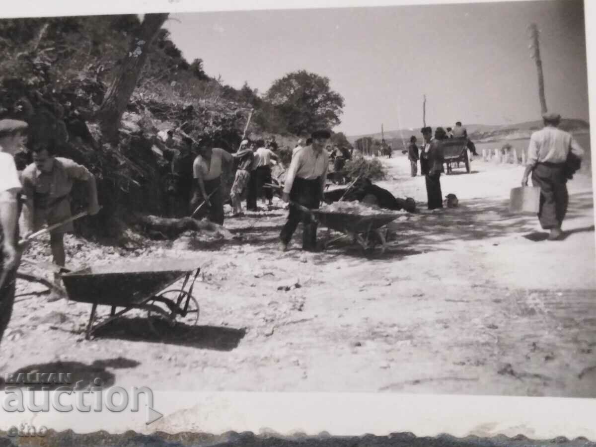 Delivery of Nikopol-SOCIAL PHOTOS-ROAD CONSTRUCTION, PHOTO