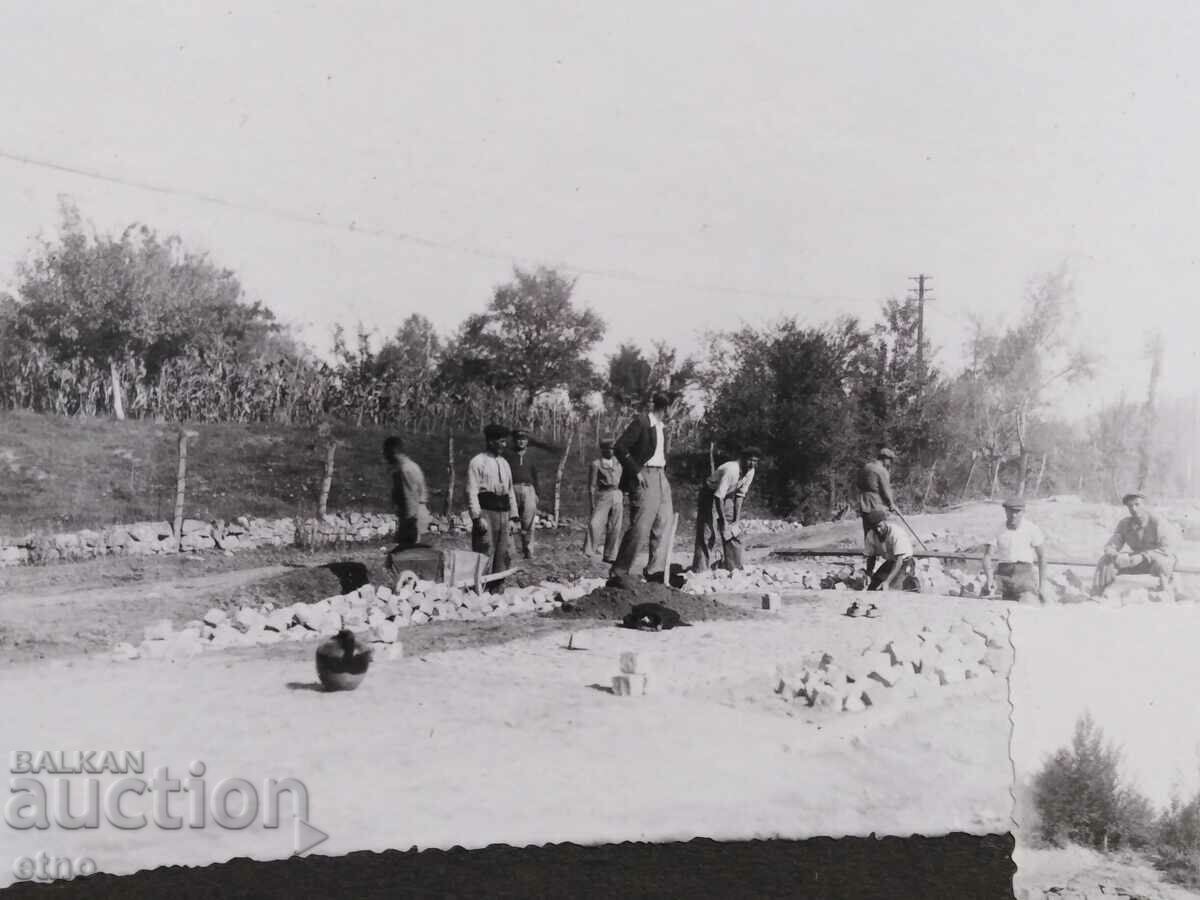 Gabrovo - SOCIAL PHOTOS - ROAD CONSTRUCTION, PHOTO with price 20.00 BGN | € 10.23 Gabrovo - SOCIAL PHOTOS - ROAD CONSTRUCTION, PHOTO with price 20.00 BGN | € 10.23