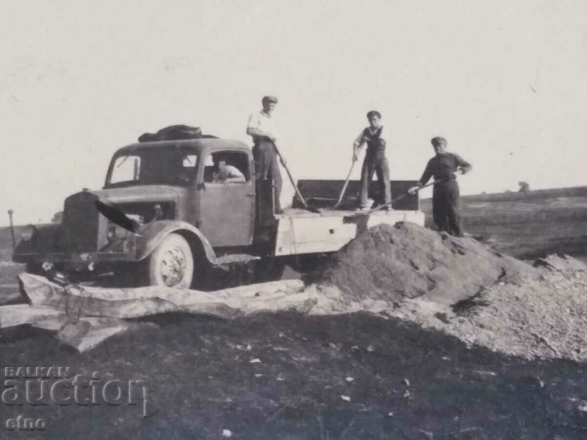 Shumen, Byala Slatina-SOCIAL PHOTOS-ROAD CONSTRUCTION, PHOTO with price 20.00 BGN | € 10.23