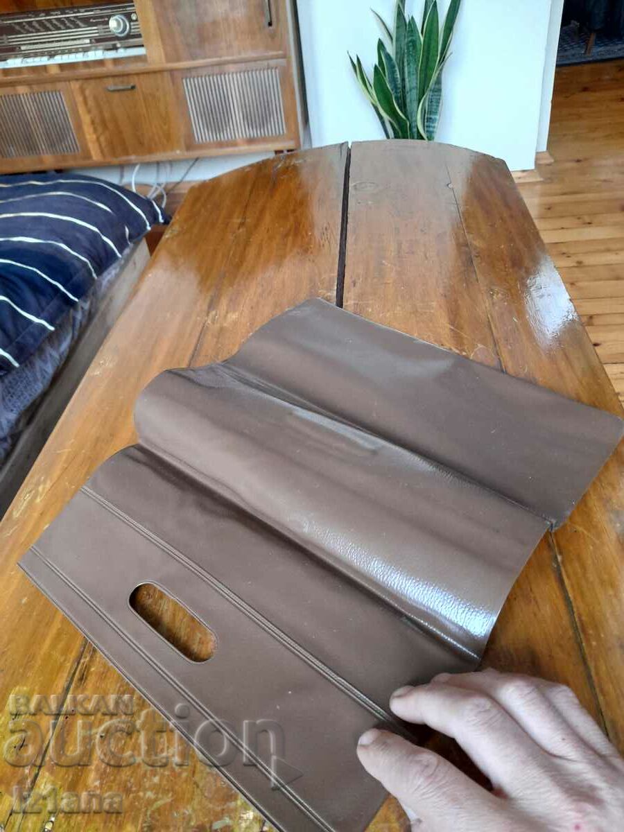 Livrarea Geanta veche, geanta Central Halli