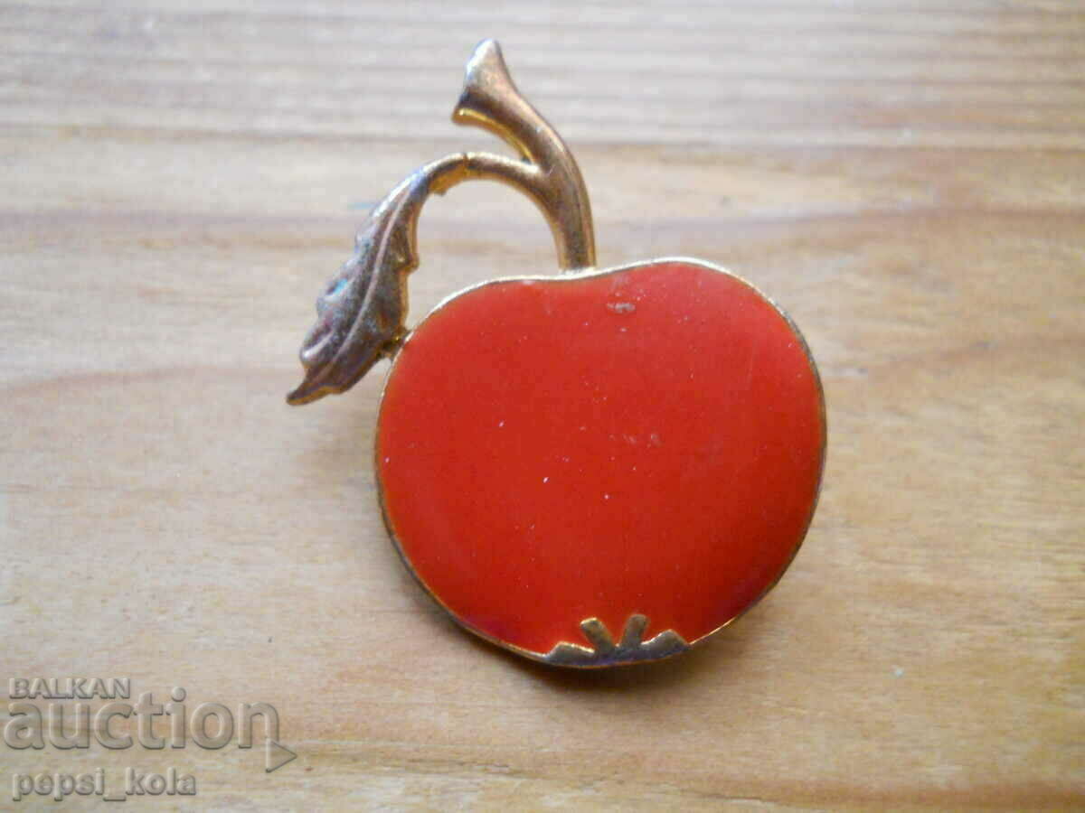 old brooch - apple