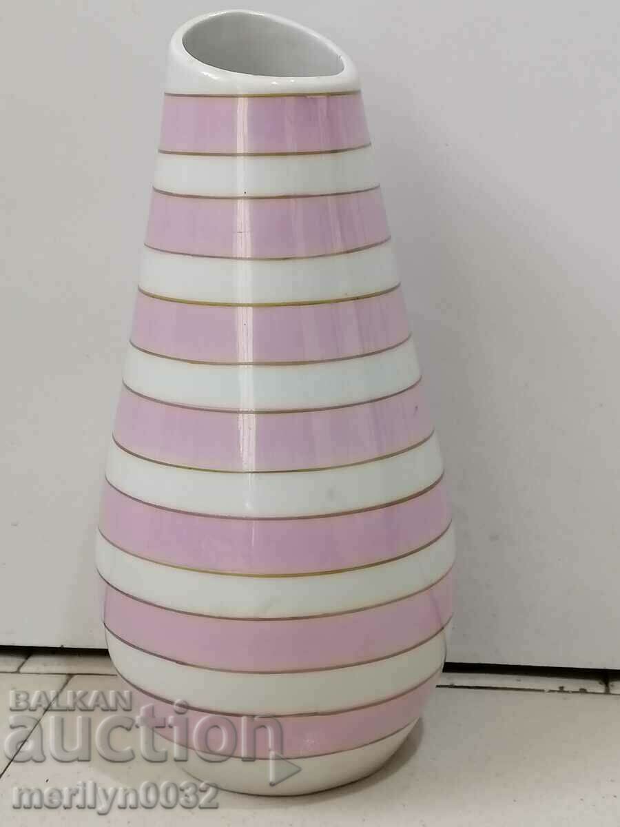 Delivery of Old vase porcelain SIP Delivery of Old vase porcelain SIP