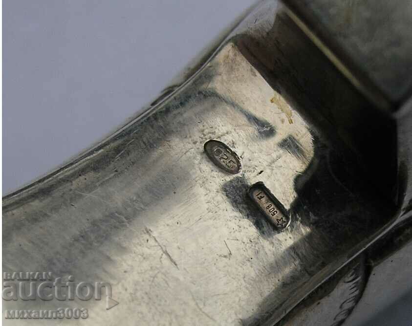 Delivery of DESIGNER CRAFT OF SILVER SHOE FIGURINE Delivery of DESIGNER CRAFT OF SILVER SHOE FIGURINE