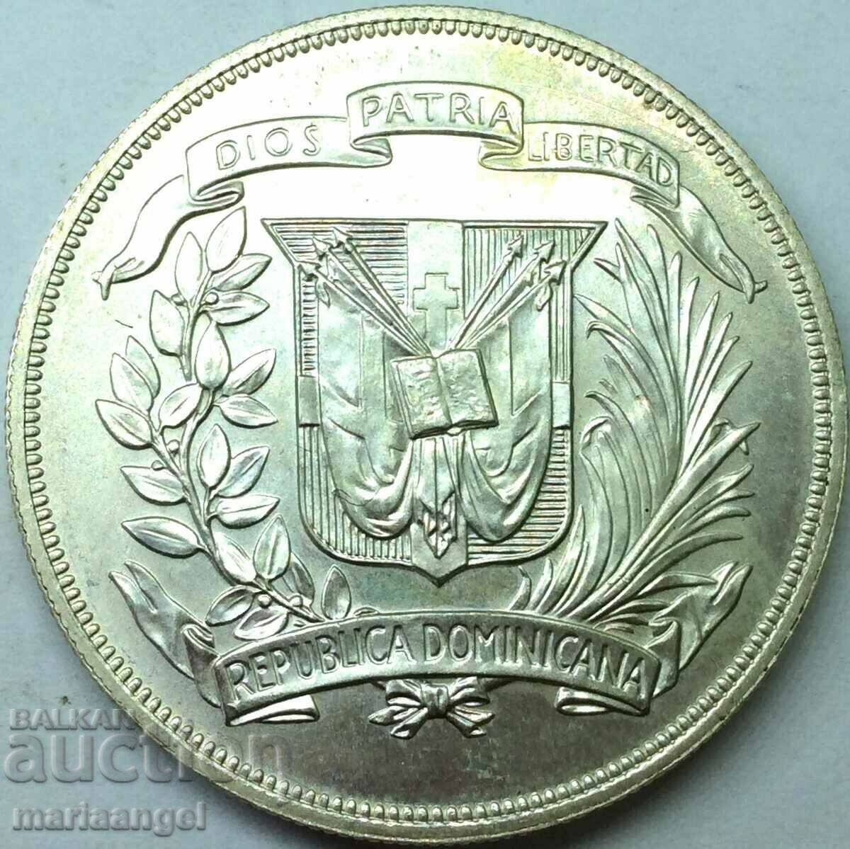 Dominican Republic 1 peso 1974 UNC 27.2g 0.9 silver