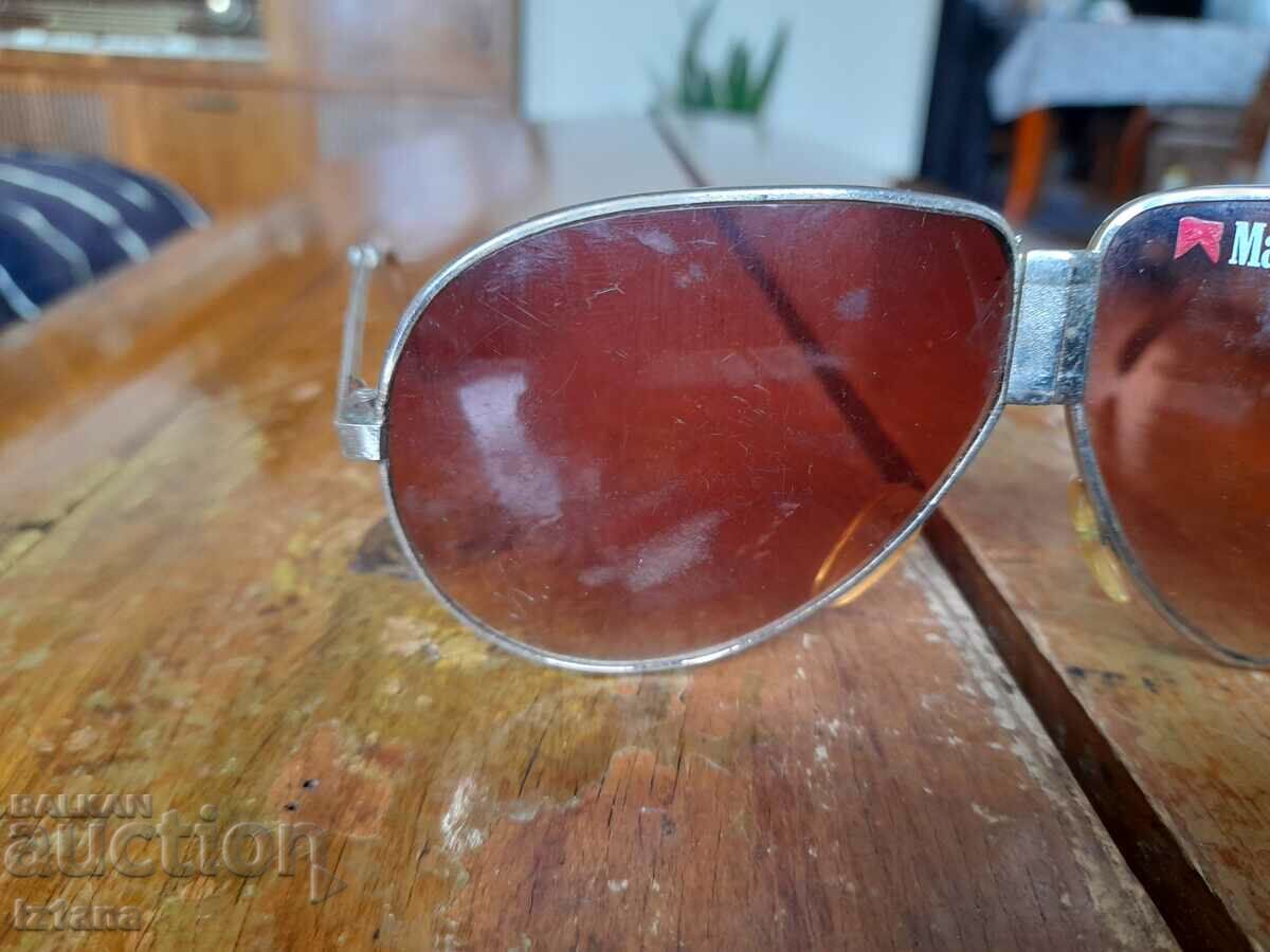 Delivery of Old Marlboro glasses Delivery of Old Marlboro glasses