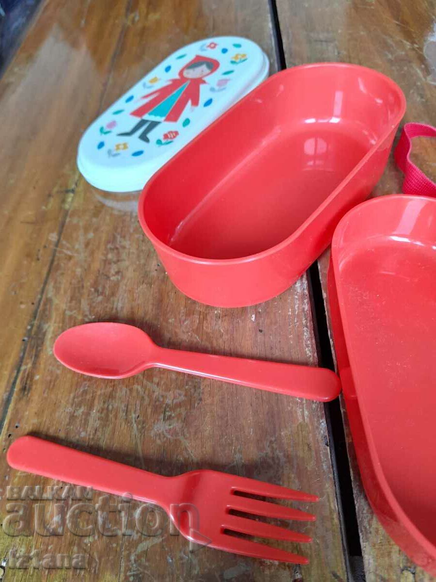 Livrarea Cutie cu alimente pentru copii vechi Livrarea Cutie cu alimente pentru copii vechi