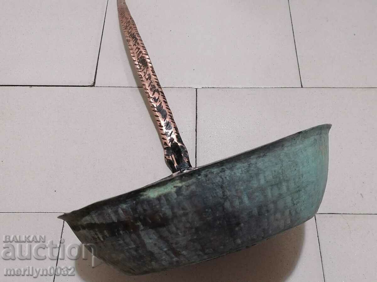 Παράδοση Παλιό χάλκινο ταψί, χαλκός, δίσκος, χάλκινο δοχείο Παράδοση Παλιό χάλκινο ταψί, χαλκός, δίσκος, χάλκινο δοχείο