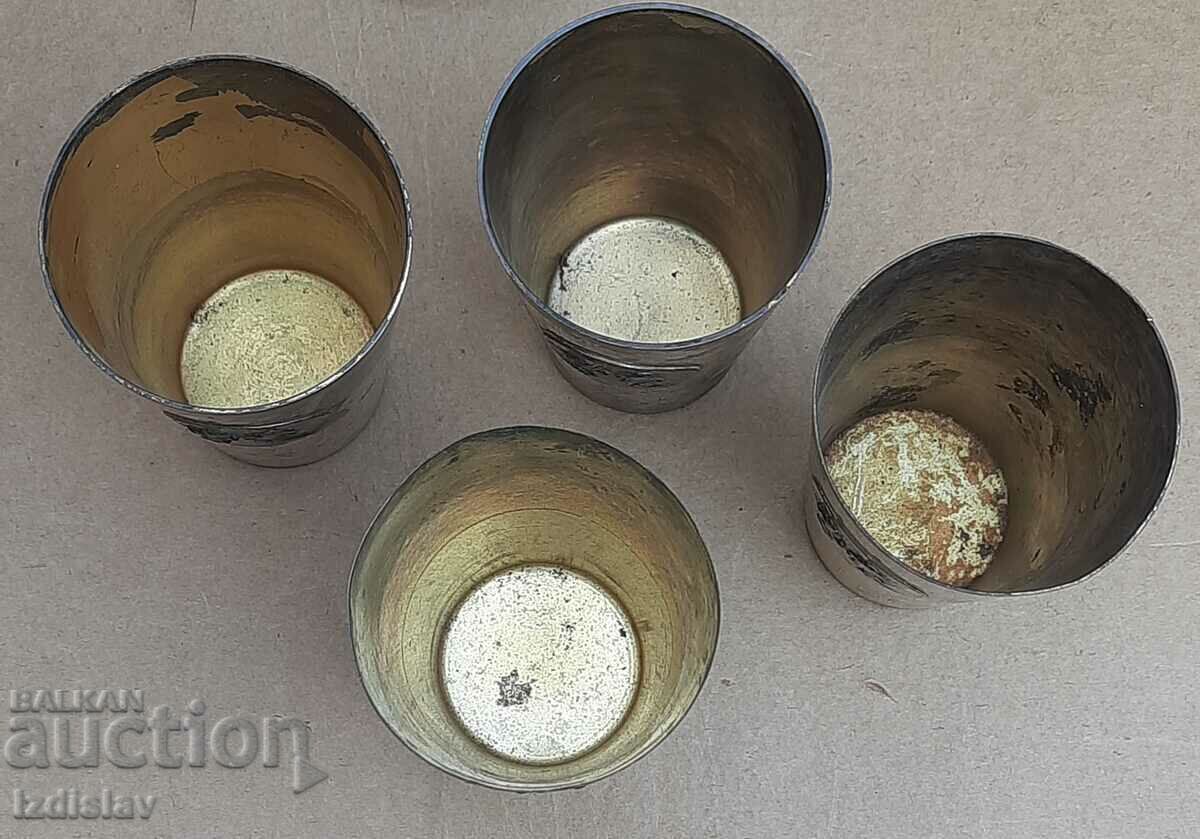 Auction 4 pieces of silver-plated cups with football players "Gonzo" style Auction 4 pieces of silver-plated cups with football players "Gonzo" style