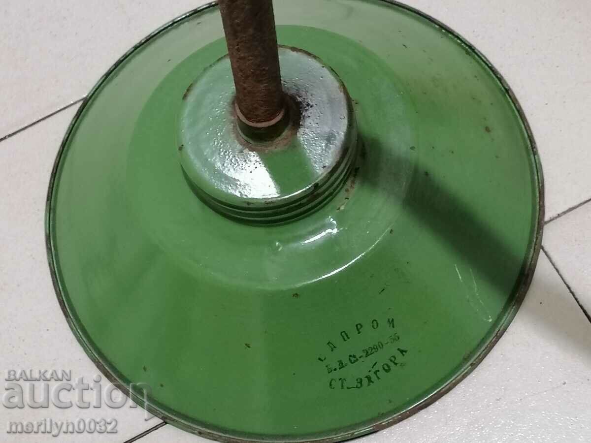 Delivery of Old lamp reflector enamel stand Delivery of Old lamp reflector enamel stand