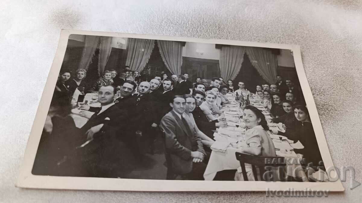 С-ка София Мъже и жени на сватба в рест. Юнионъ Паласъ 1939