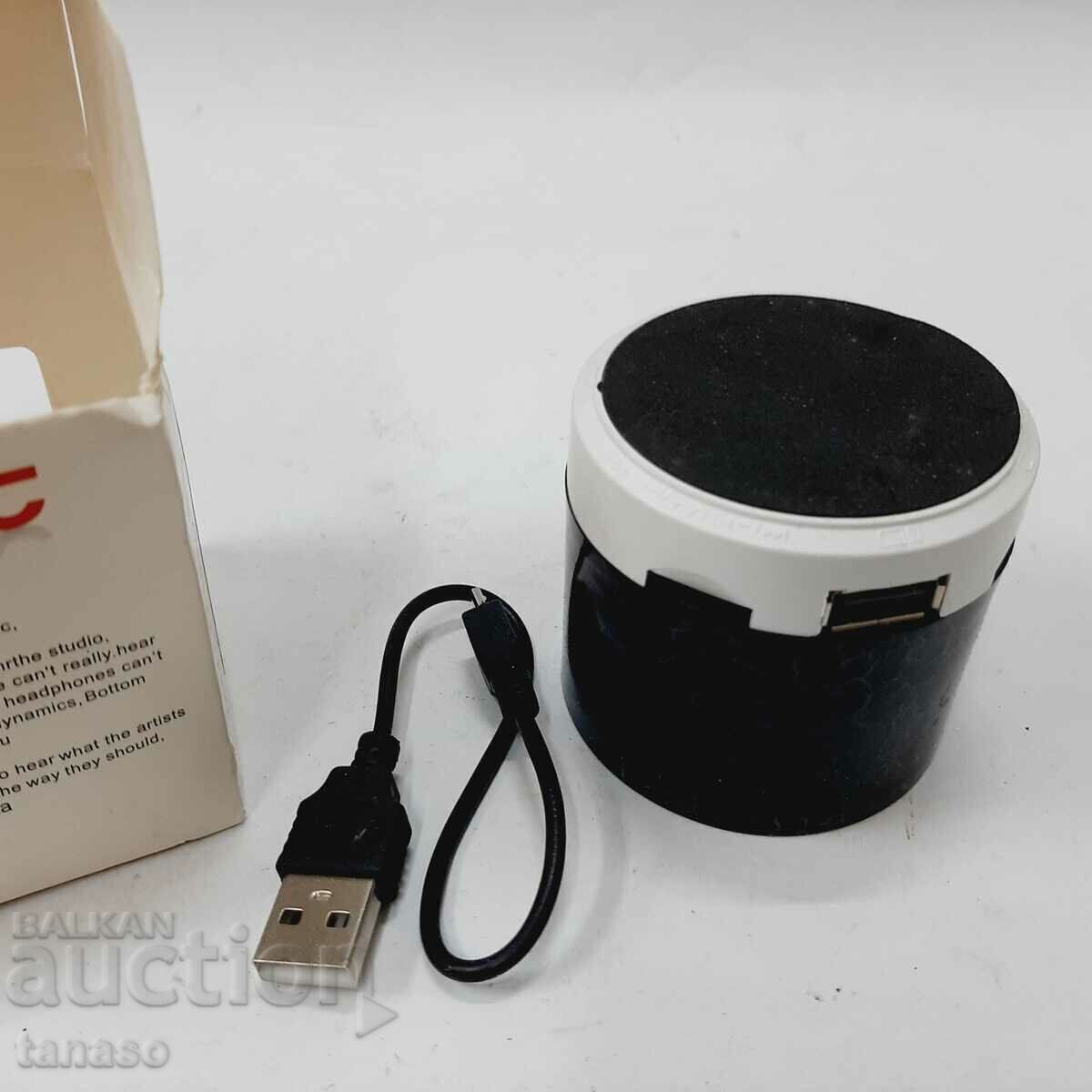 Малка преносима bluetooth тонколонка(8.1)