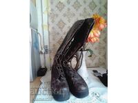 I am selling leather boots
