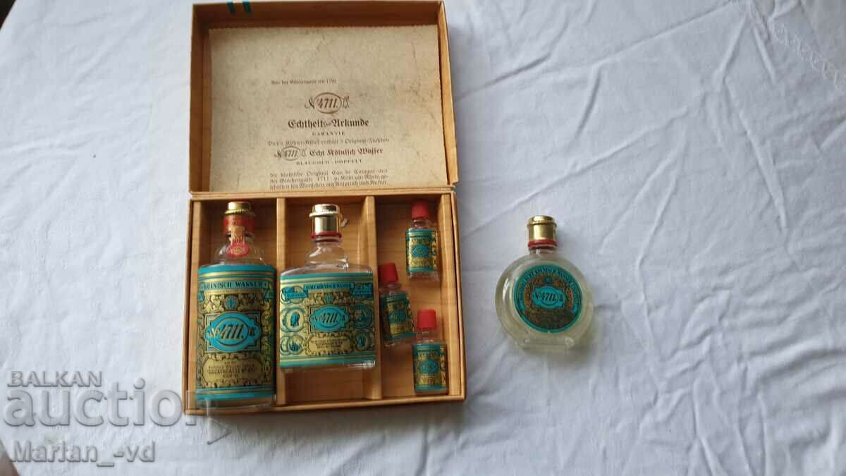 Auction Collection of old colognes No. 4711 ECHT KOLNISCH WASSER Auction Collection of old colognes No. 4711 ECHT KOLNISCH WASSER