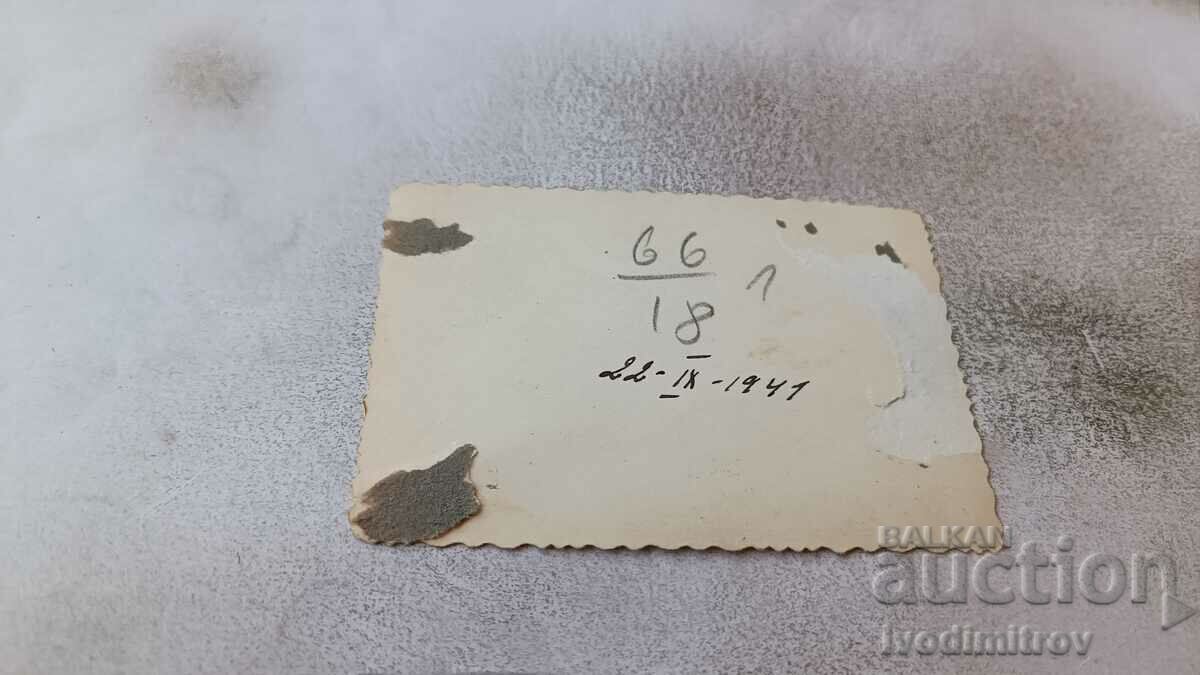 Photo Sofia A man and a young girl on a walk 1941 with price 2.65 BGN | € 1.35 Photo Sofia A man and a young girl on a walk 1941 with price 2.65 BGN | € 1.35