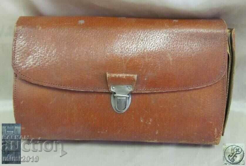 Vintich Cosmetic Leather Men's Toiletry Bag with price 35.00 BGN | € 17.90 Vintich Cosmetic Leather Men's Toiletry Bag with price 35.00 BGN | € 17.90