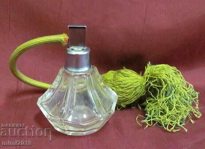 Delivery of Vintich Crystal Bottle for Bohemia Perfume