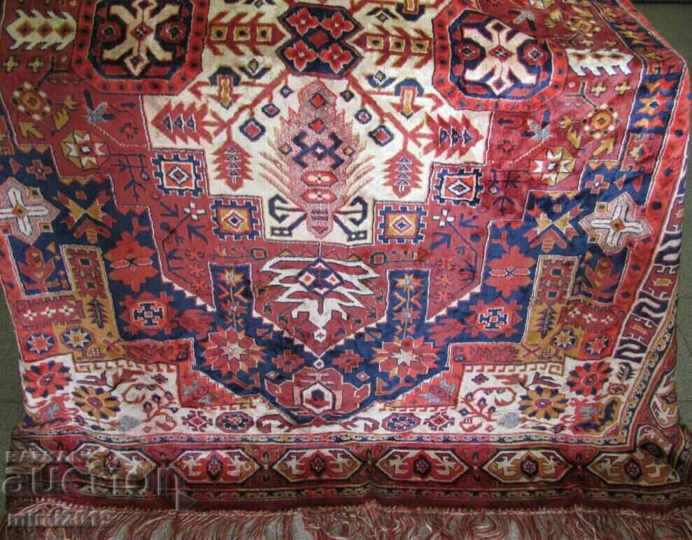 Vintich Plush Table Cover with price 55.00 BGN | € 28.12