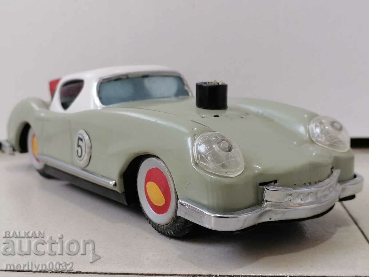 Δημοπρασία Παιδικό τσίγκινο αυτοκίνητο, καρότσι Δημοπρασία Παιδικό τσίγκινο αυτοκίνητο, καρότσι