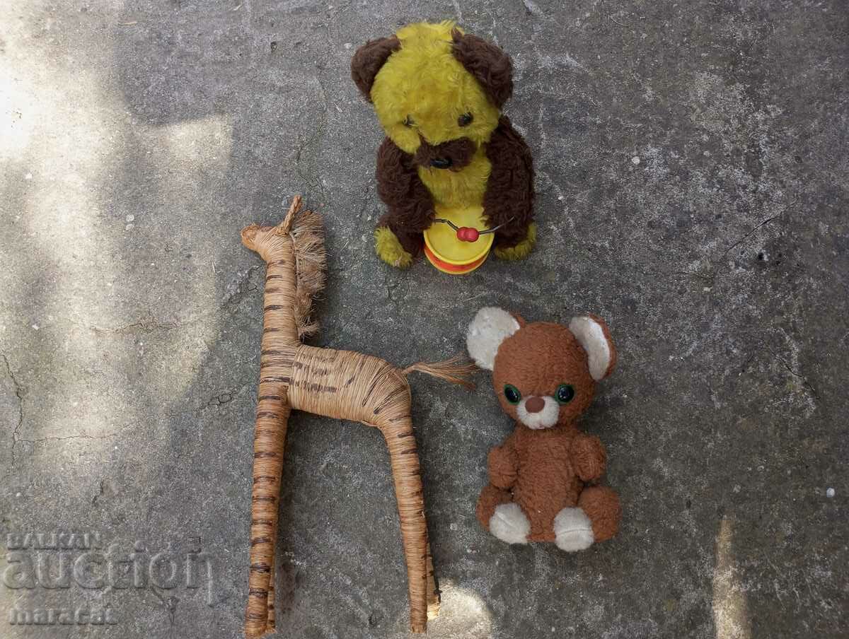 Jucării vechi pentru copii