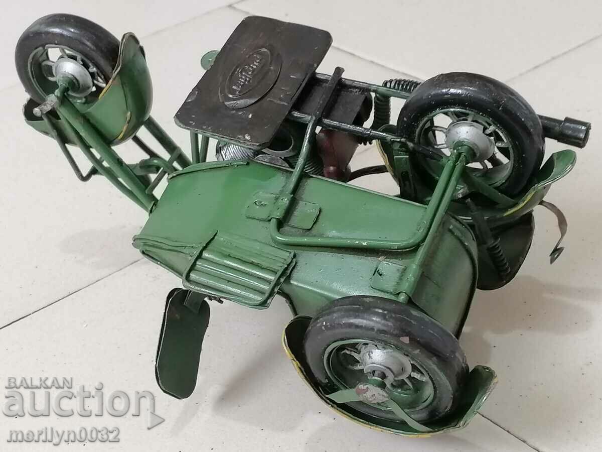 Children's tin toy motorcycle with a handmade basket - 6 Children's tin toy motorcycle with a handmade basket - 6