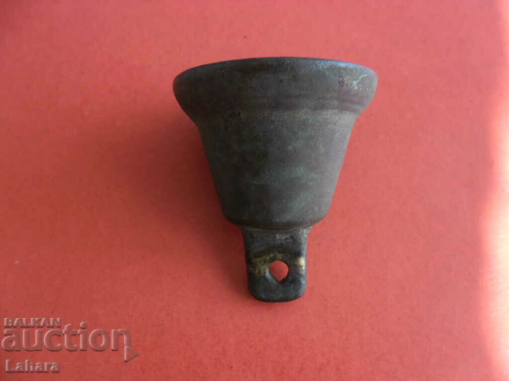 Bell, chan, aplaudă cu preț 24.00 BGN | € 12.27 Bell, chan, aplaudă cu preț 24.00 BGN | € 12.27