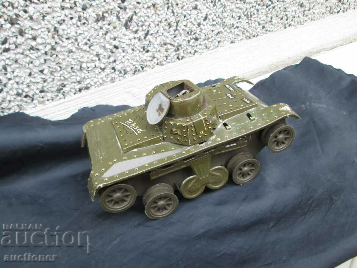 Delivery of AK173 JOUSTRA TANK CHAR TCHAD -10