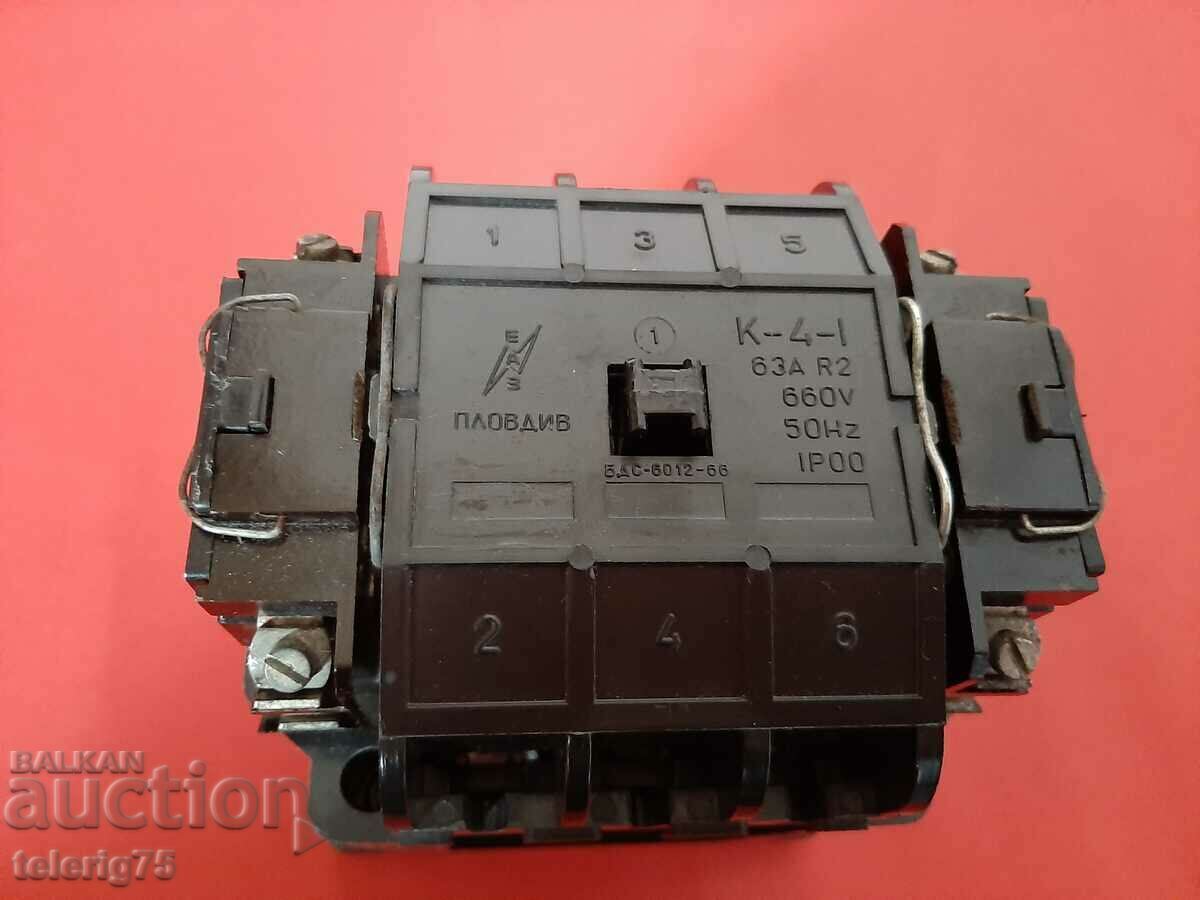 Аукцион Бакелитов Контактор К-4-1 ,63А,бобина-220V Аукцион Бакелитов Контактор К-4-1 ,63А,бобина-220V