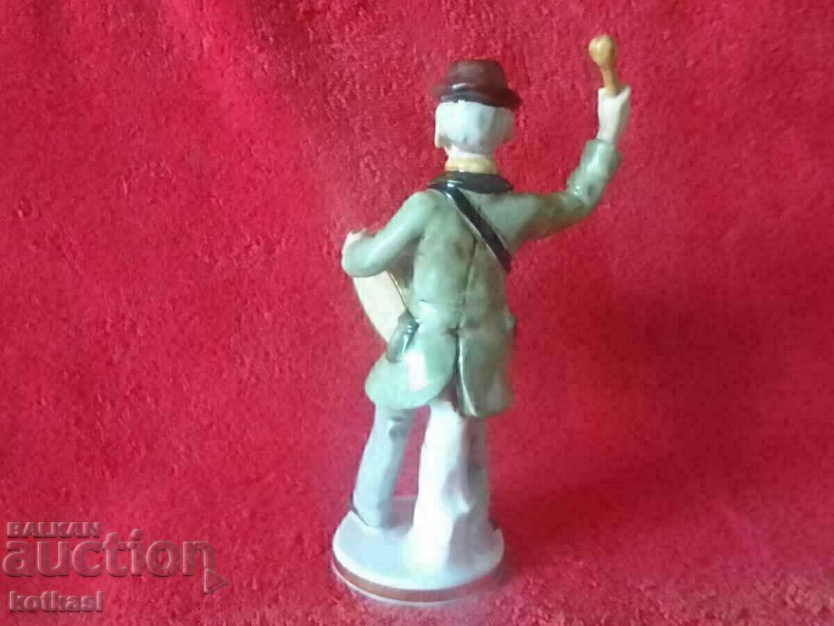 Delivery of Old porcelain figurine Male Musician Drum marked hand painted Delivery of Old porcelain figurine Male Musician Drum marked hand painted