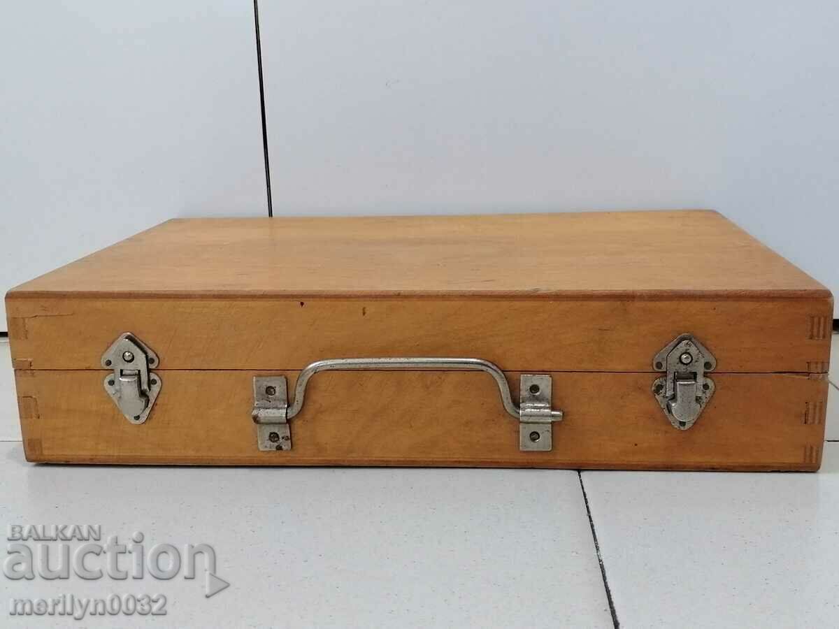 Wood gun case children's carpentry tool with price 49.00 BGN | € 25.05 Wood gun case children's carpentry tool with price 49.00 BGN | € 25.05