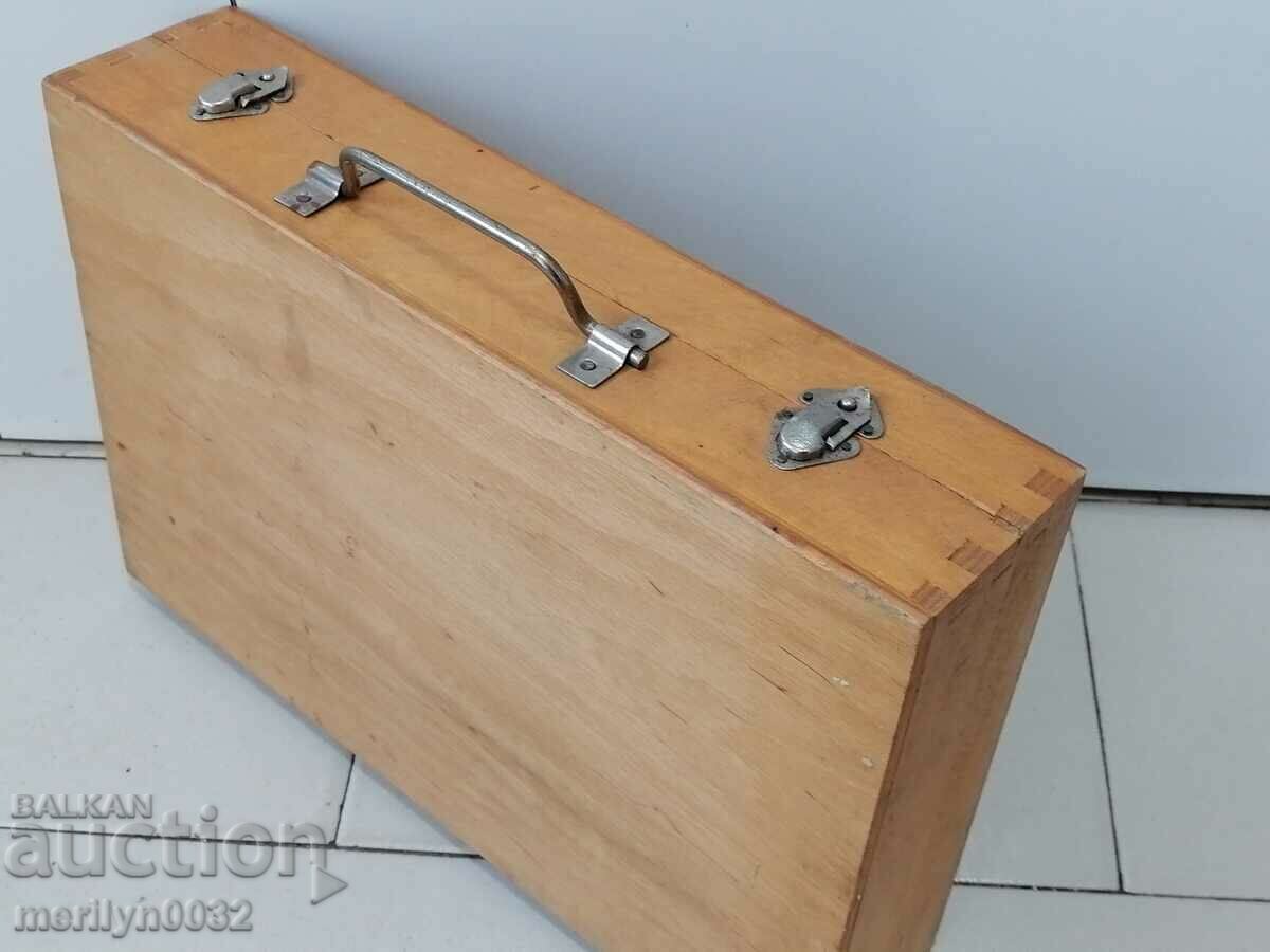 Delivery of Wood gun case children's carpentry tool Delivery of Wood gun case children's carpentry tool