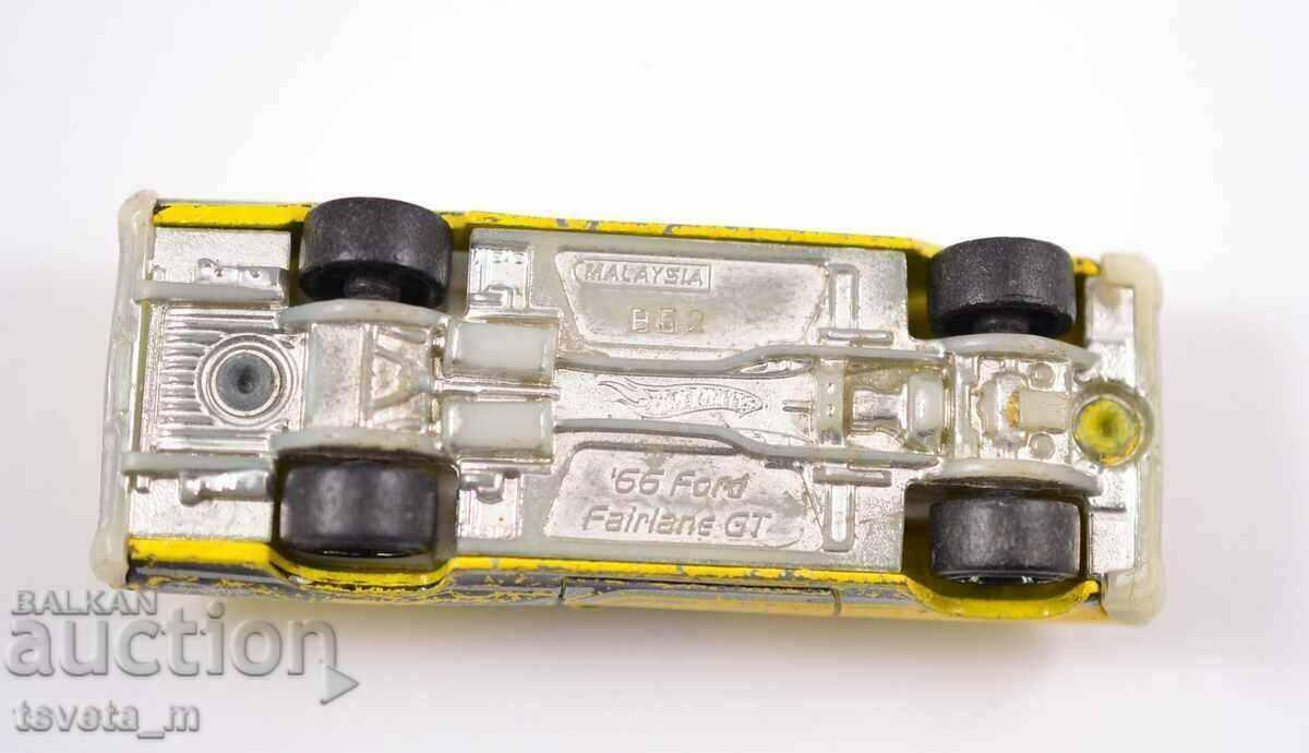 Hot Wheels Ford Fairlane GT 1966 Diecast Car - 5 Hot Wheels Ford Fairlane GT 1966 Diecast Car - 5