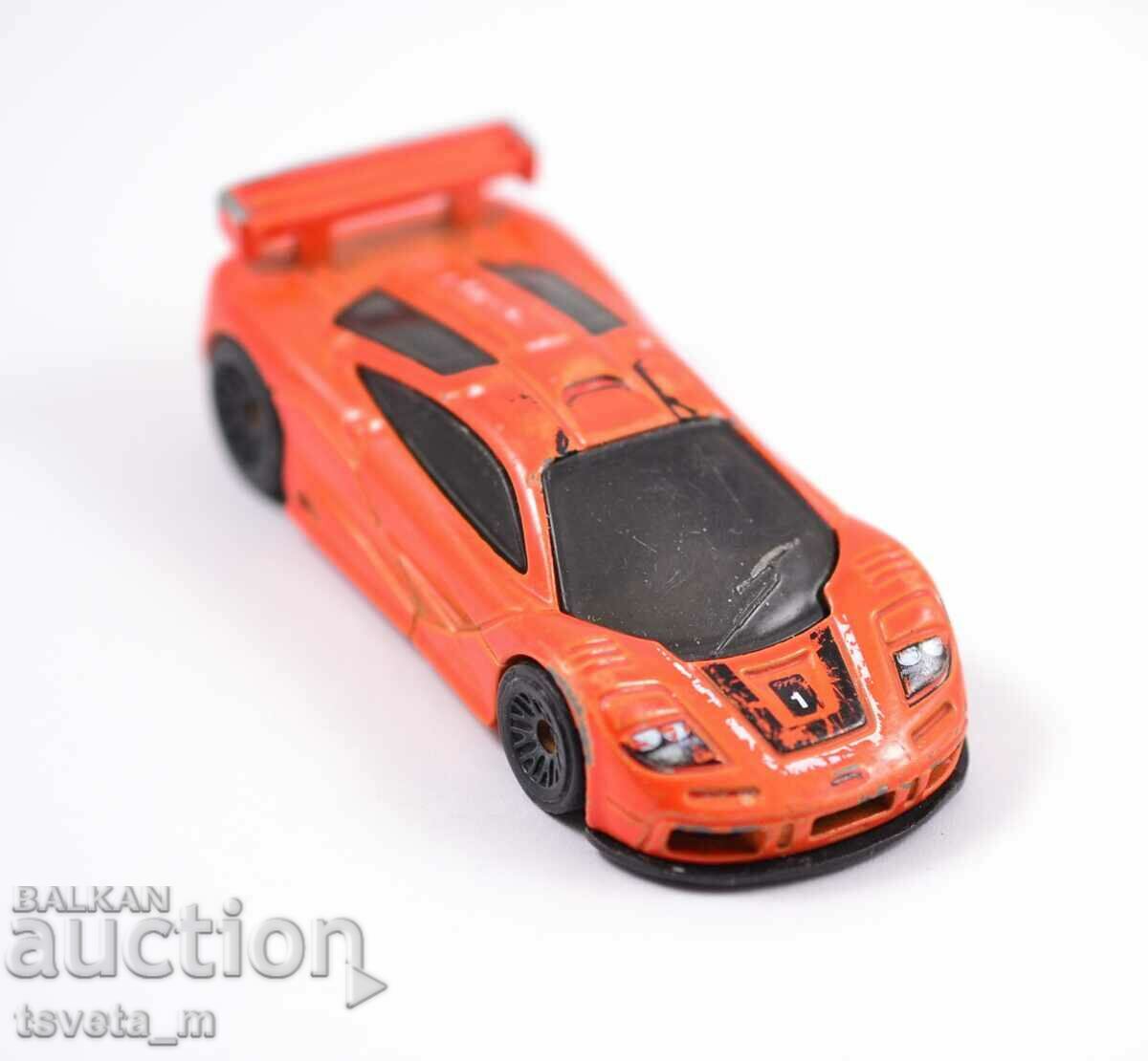 Delivery of Hot Wheels McLaren F1 GTR 2017 Metal Car Delivery of Hot Wheels McLaren F1 GTR 2017 Metal Car