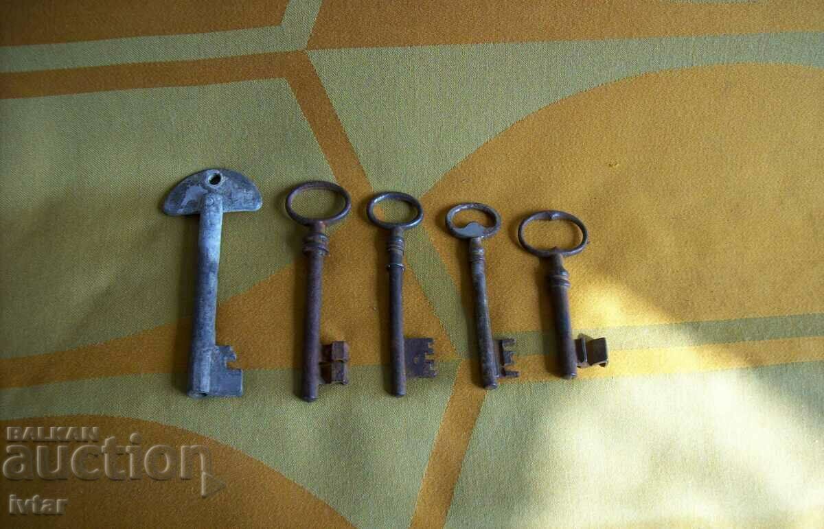 Delivery of Lot of old keys - 2 Delivery of Lot of old keys - 2