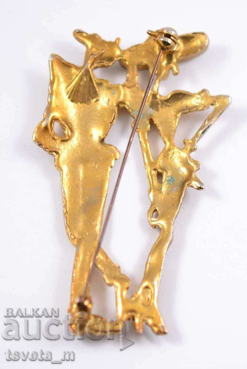 Large antique brooch with price 8.00 BGN | € 4.09 Large antique brooch with price 8.00 BGN | € 4.09