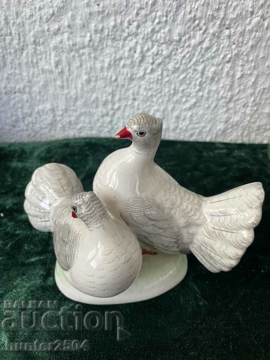 Pigeons-height 12/12 cm with price 49.95 BGN | € 25.54 Pigeons-height 12/12 cm with price 49.95 BGN | € 25.54