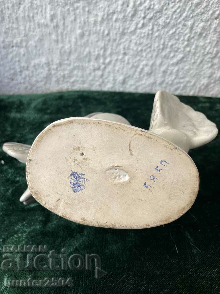 Licitație Porumbei-inaltime 12/12 cm