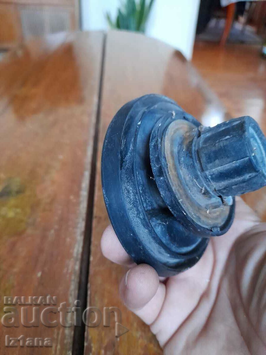 Παράδοση Παλιό καπάκι δεξαμενής Παράδοση Παλιό καπάκι δεξαμενής