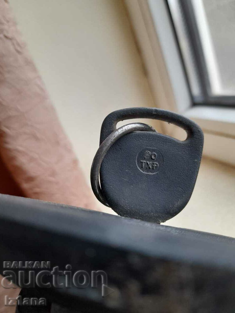 Παλιό καπάκι δεξαμενής - 5 Παλιό καπάκι δεξαμενής - 5