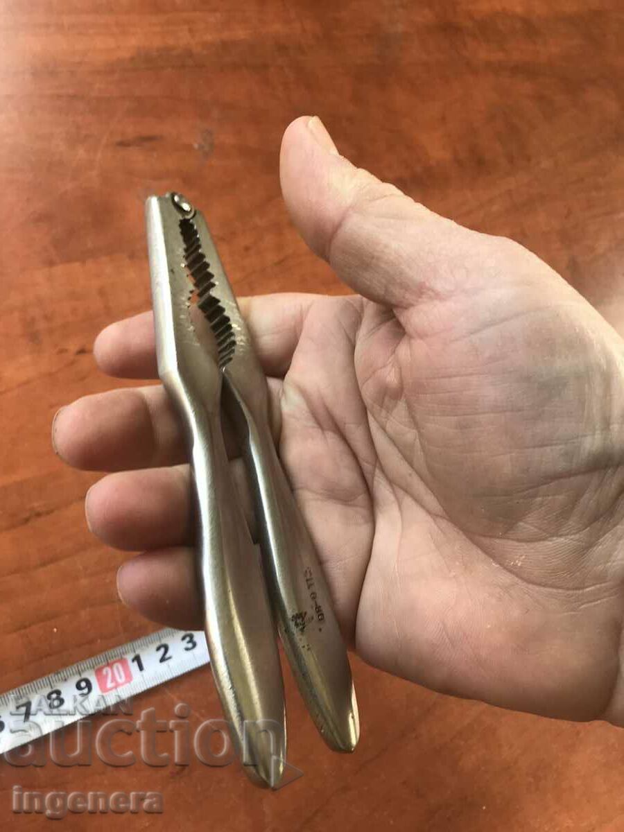 Auction NUT CRUSHER ANTIQUE TOOL BULGARIA Auction NUT CRUSHER ANTIQUE TOOL BULGARIA