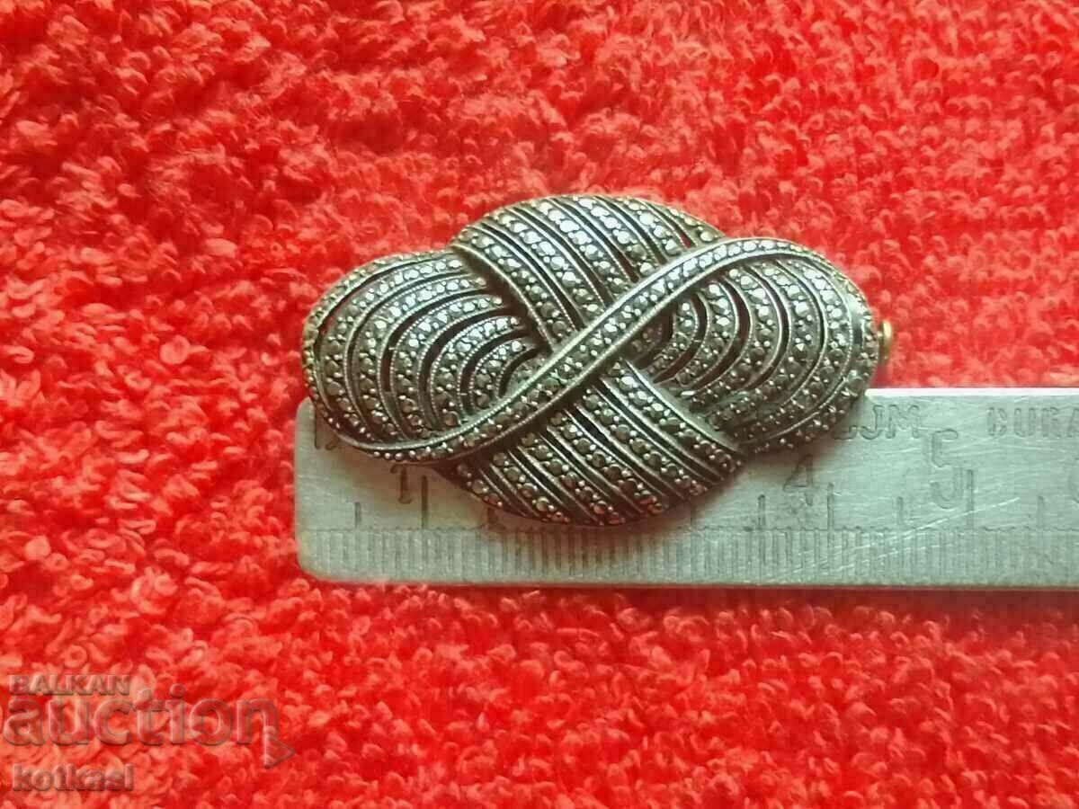 Old silver brooch markings semi-precious stones Old silver brooch markings semi-precious stones