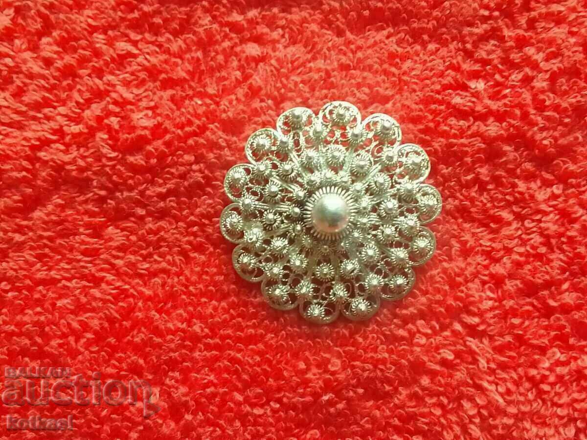 Auction Old Silver 900 Filigree Brooch Auction Old Silver 900 Filigree Brooch