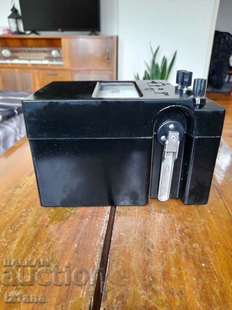 Delivery of Old megohmmeter M4100/2 Delivery of Old megohmmeter M4100/2