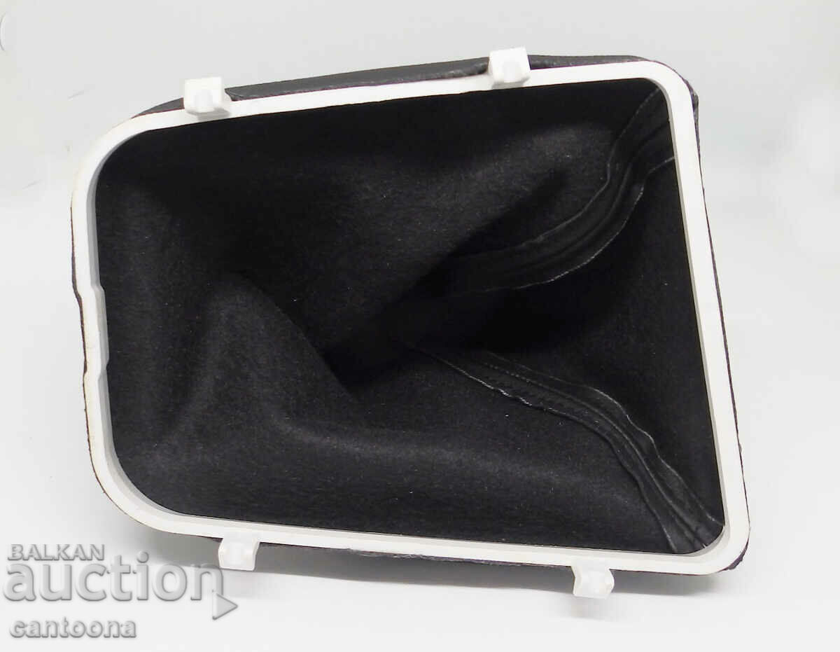 Delivery of Gear ball with sleeve and frame for BMW E46-6 speed.