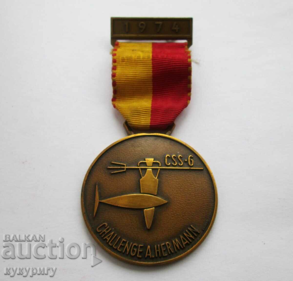 Old divers medal competition underwater diving diver