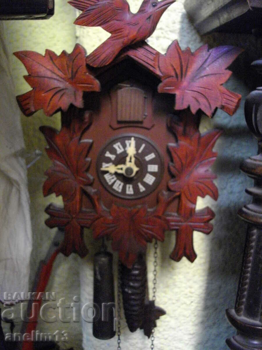 ΡΟΛΟΙ ΤΟΙΧΟΥ BLACKWALD CUCKOO με τιμή 250.00 BGN | € 127.82 ΡΟΛΟΙ ΤΟΙΧΟΥ BLACKWALD CUCKOO με τιμή 250.00 BGN | € 127.82