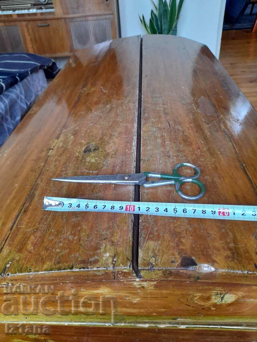 Old scissors, scissors with price 26.00 BGN | € 13.29 Old scissors, scissors with price 26.00 BGN | € 13.29
