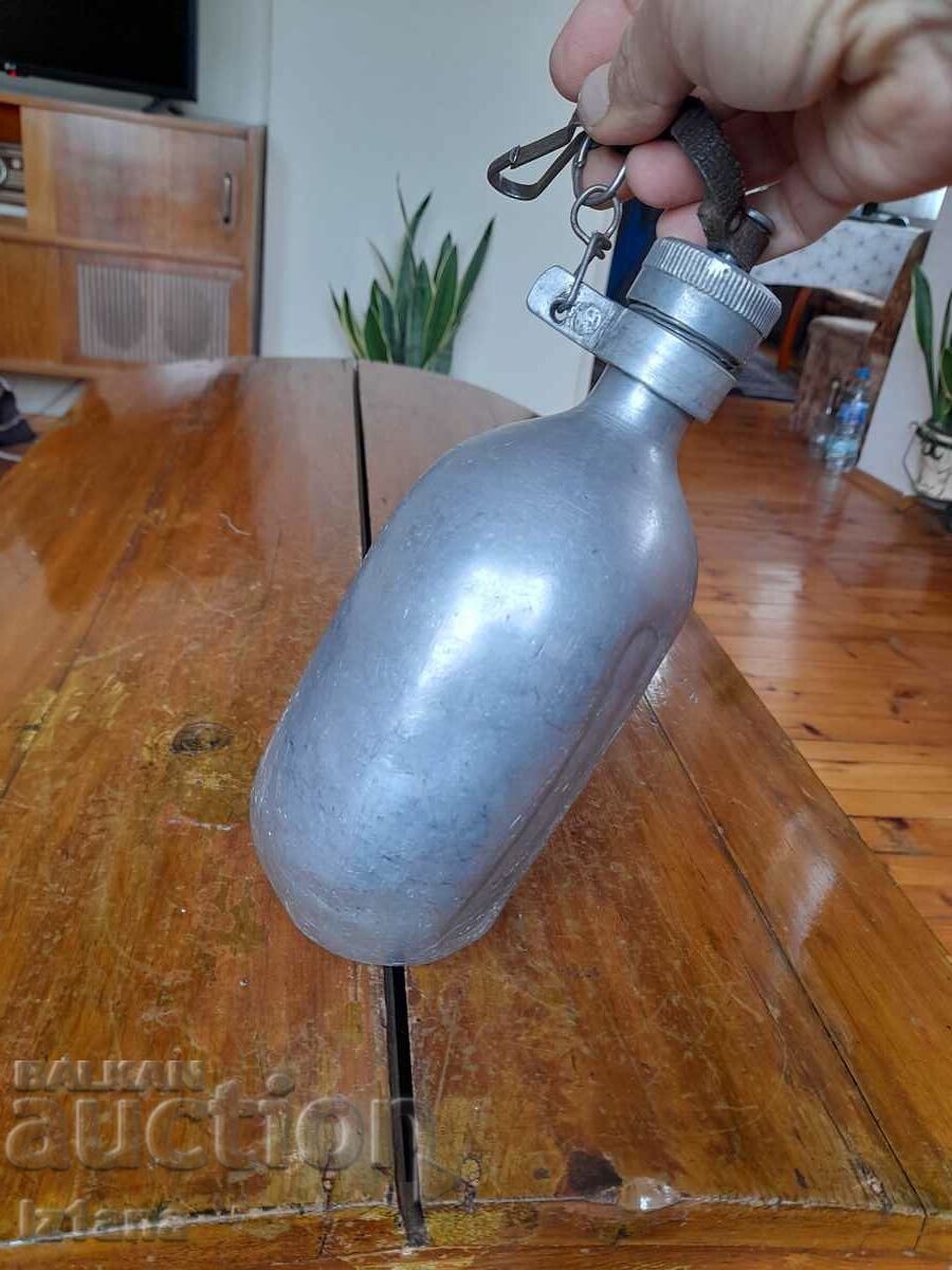 An old soldier's hat with price 22.00 BGN | € 11.25 An old soldier's hat with price 22.00 BGN | € 11.25