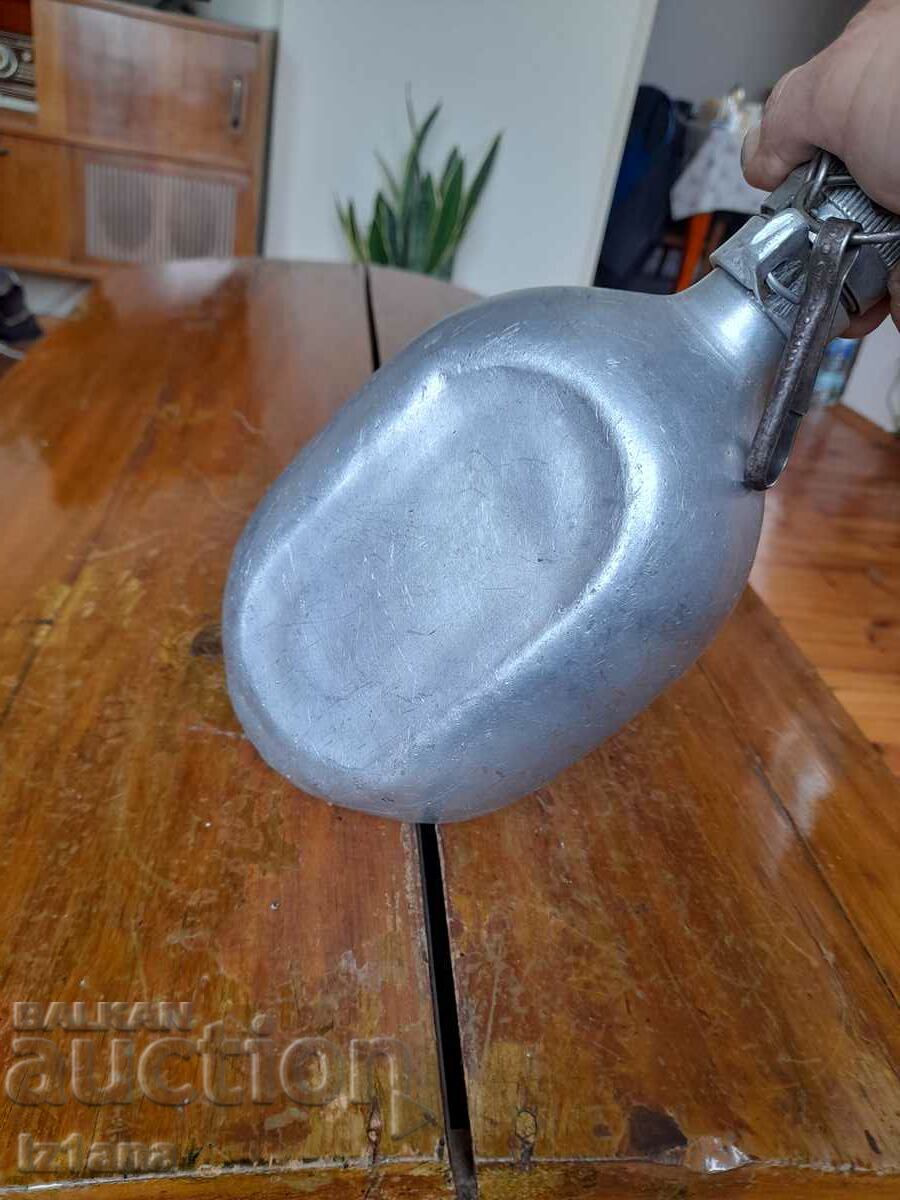 Delivery of An old soldier's hat Delivery of An old soldier's hat