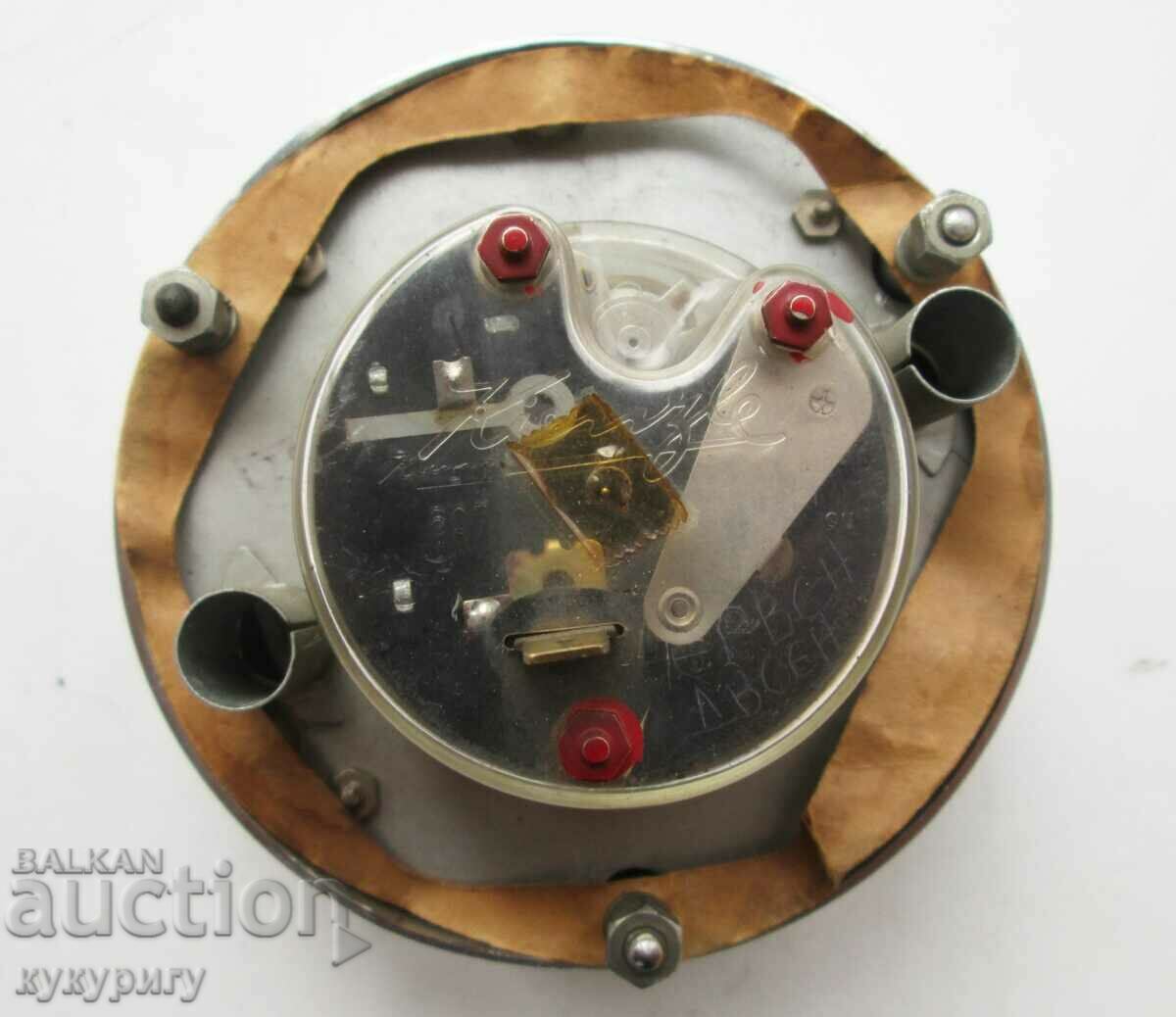 Παράδοση Παλιό ρολόι Kienzle για vintage αυτοκίνητο Opel Opel Παράδοση Παλιό ρολόι Kienzle για vintage αυτοκίνητο Opel Opel