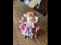 COLLECTIBLE FIGURE - EXCELLENT